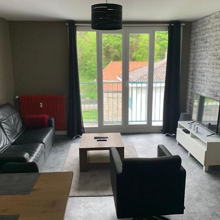 Appartement Tout Confort Dans Une Residence Calme Givet Dış mekan fotoğraf