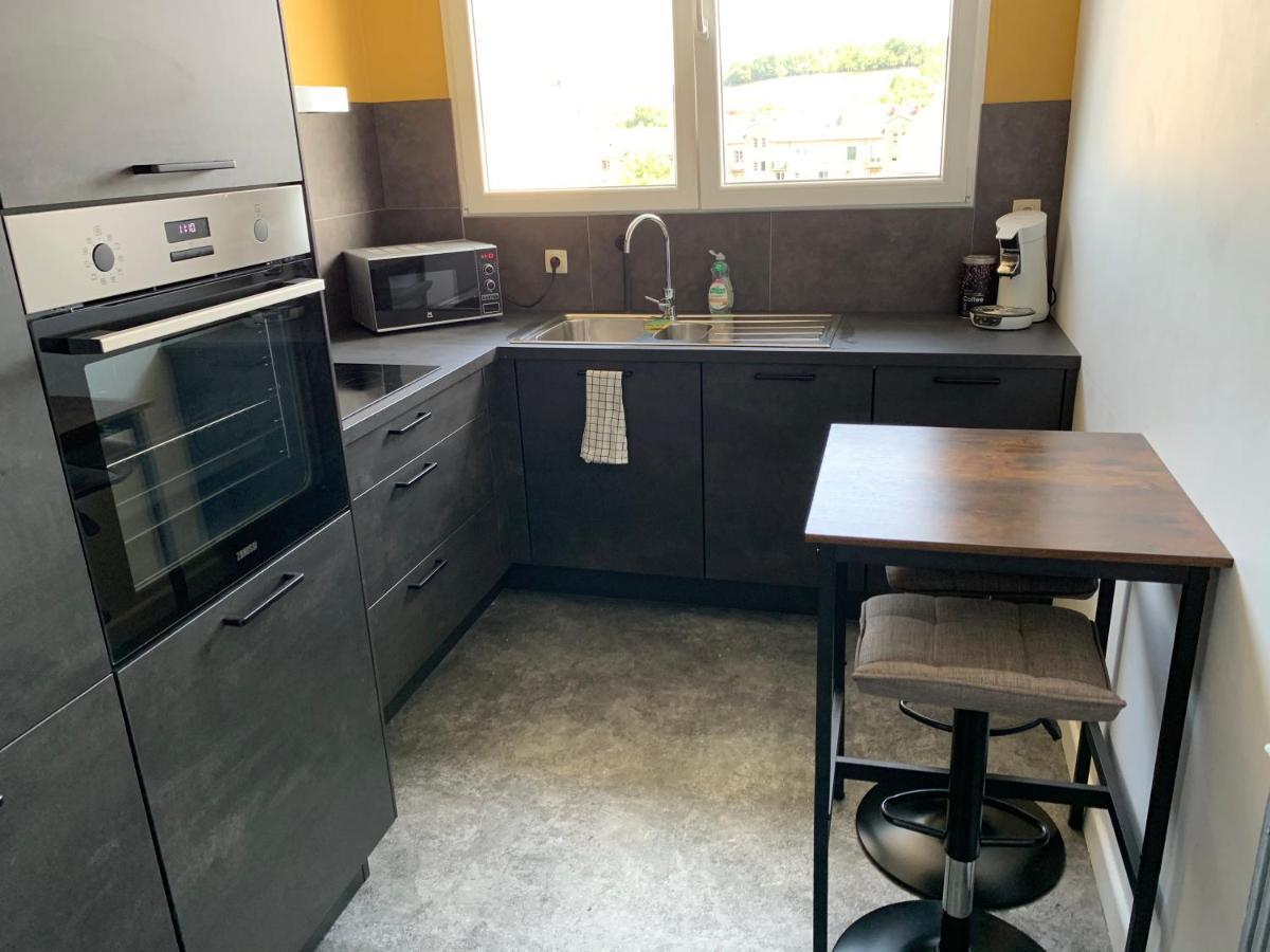 Appartement Tout Confort Dans Une Residence Calme Givet Dış mekan fotoğraf